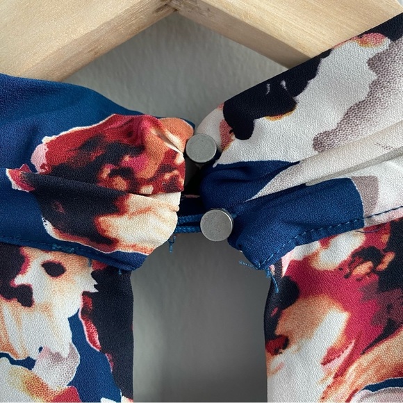 SKIES are Blue Floral Bell Sleeve Dress Key Hole Detail Women's Size Small - Picture 7 of 12